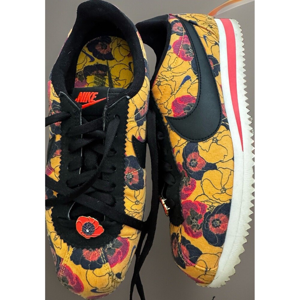 EUC Nike Classic Cortez LX Gold Floral Retro Shoes Sneakers AV1338-700 Women 7.5